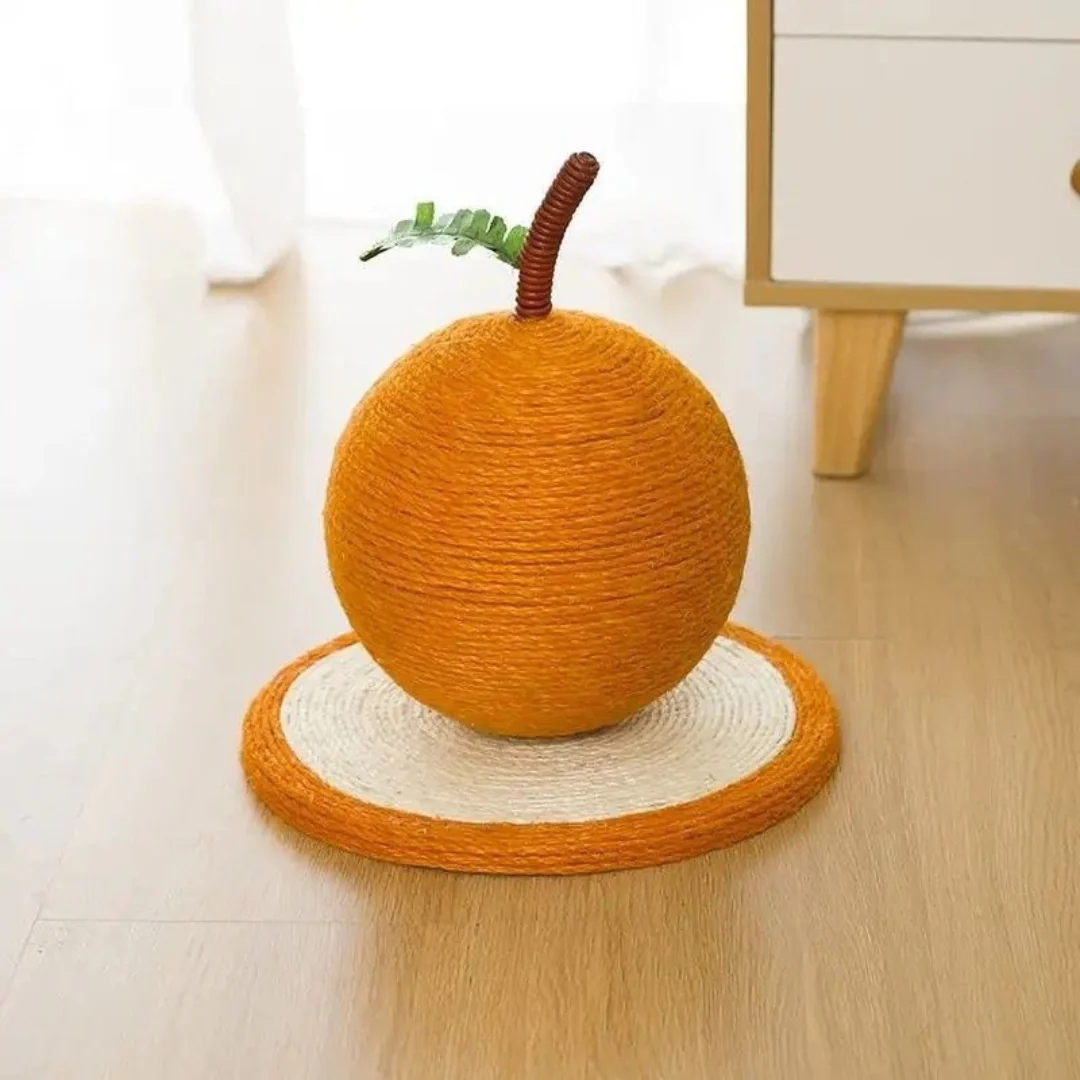Carrot-Shaped Sisal Scratcher for Cats - Image 3