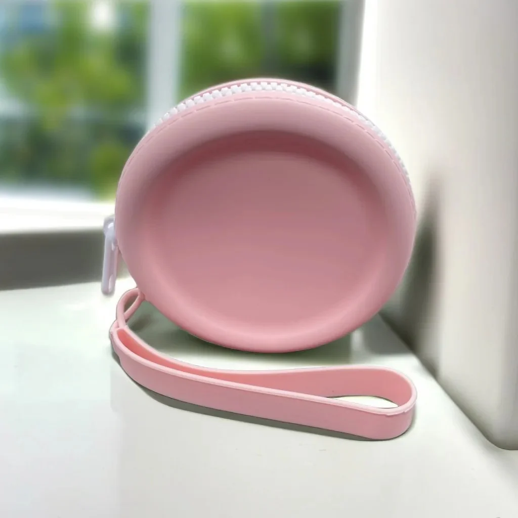 Portable Silicone Dog Treat Bag - Image 7